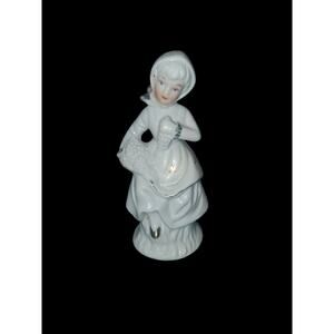 VINTAGE PORCELAIN LADY FIGURINE W GRAPE Harvest White & GOLD EUC